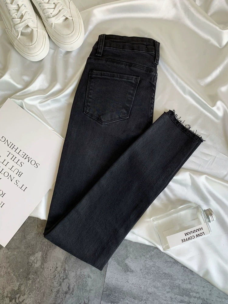 High-waisted Two-button Fur-trimmed Jeans Are Tight And Slim