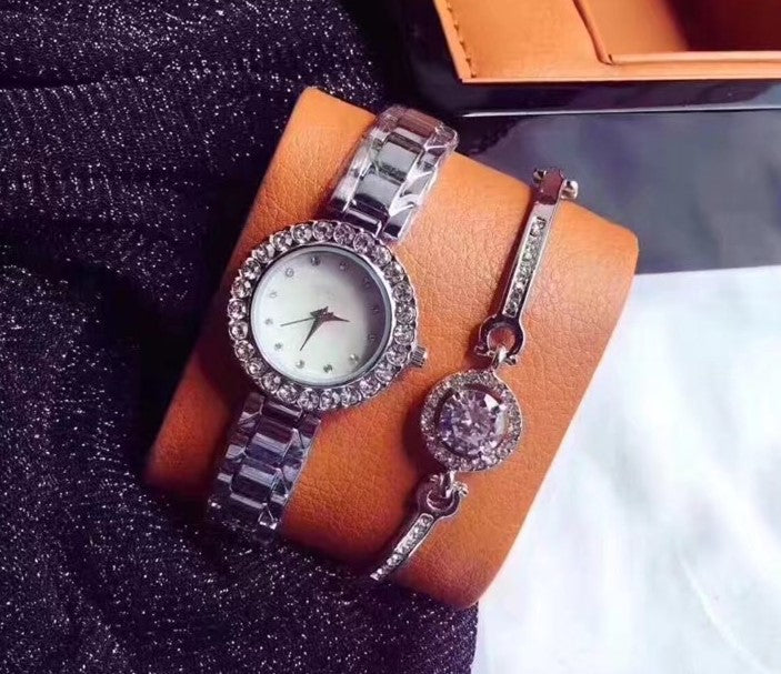 Quartz steel strap ladies watch