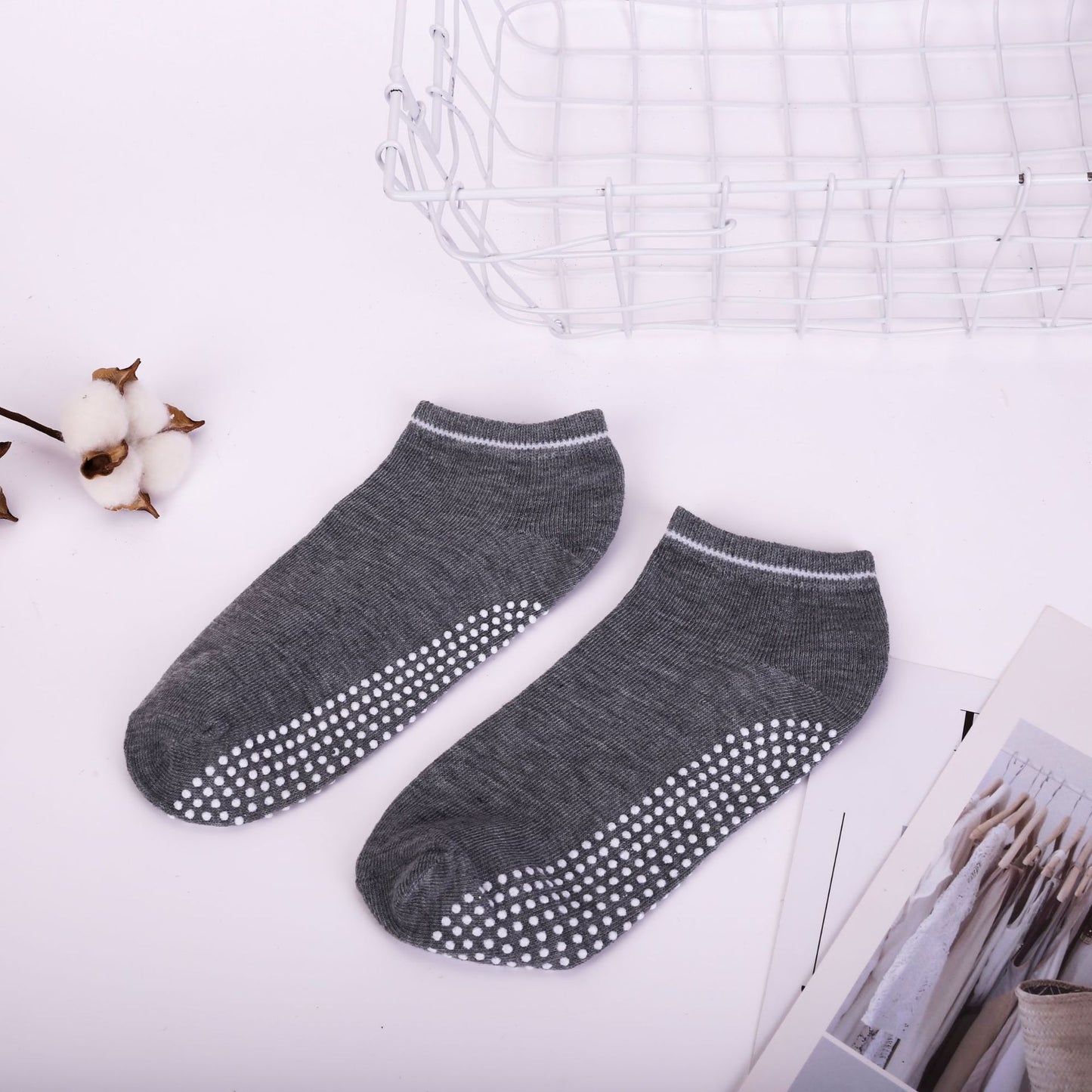 Women's cotton socks