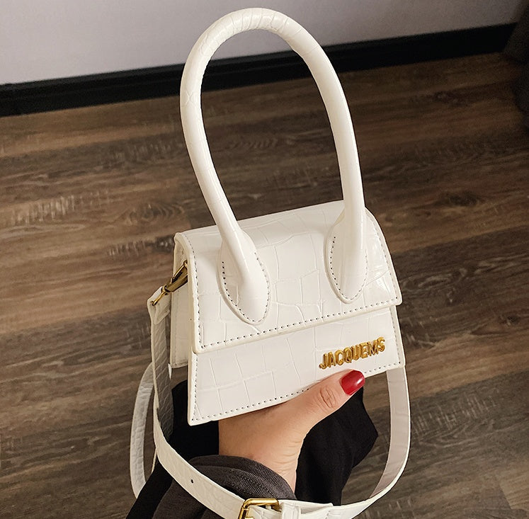 French foreign style many small bag female new style Korean version of 100 take cross-body bag country small one shoulder bag fashion small square bag