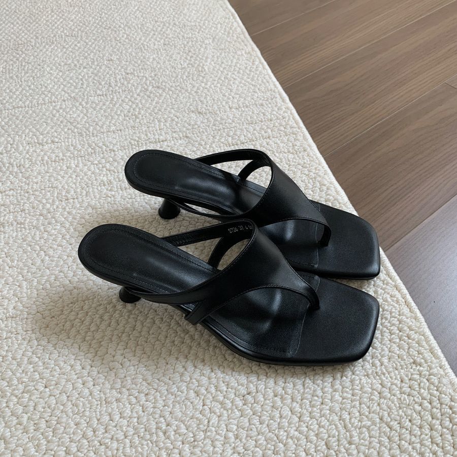 Retro-chic Minimalist Thong Stiletto Sandals