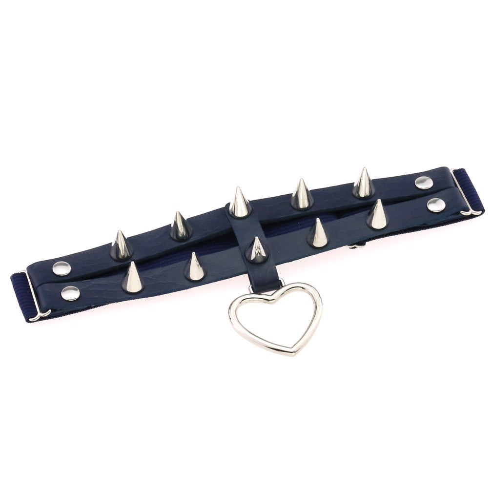 Double Row Spike Rivet Peach Heart Pendant Leg Ring
