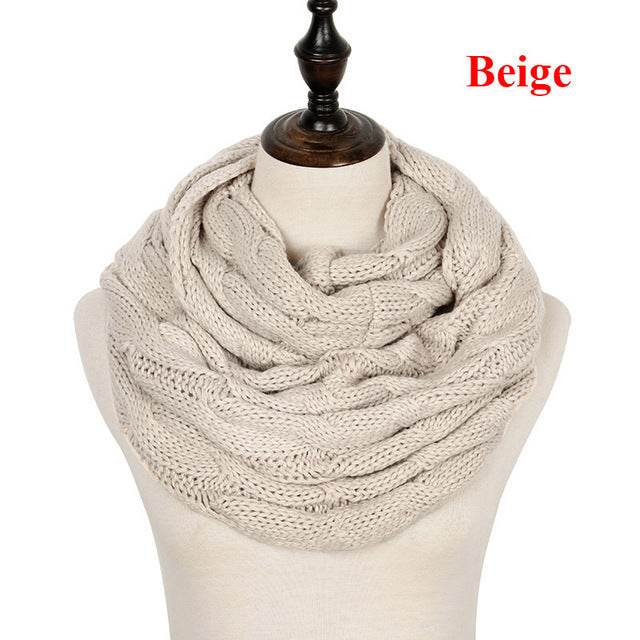 Women's knit collar