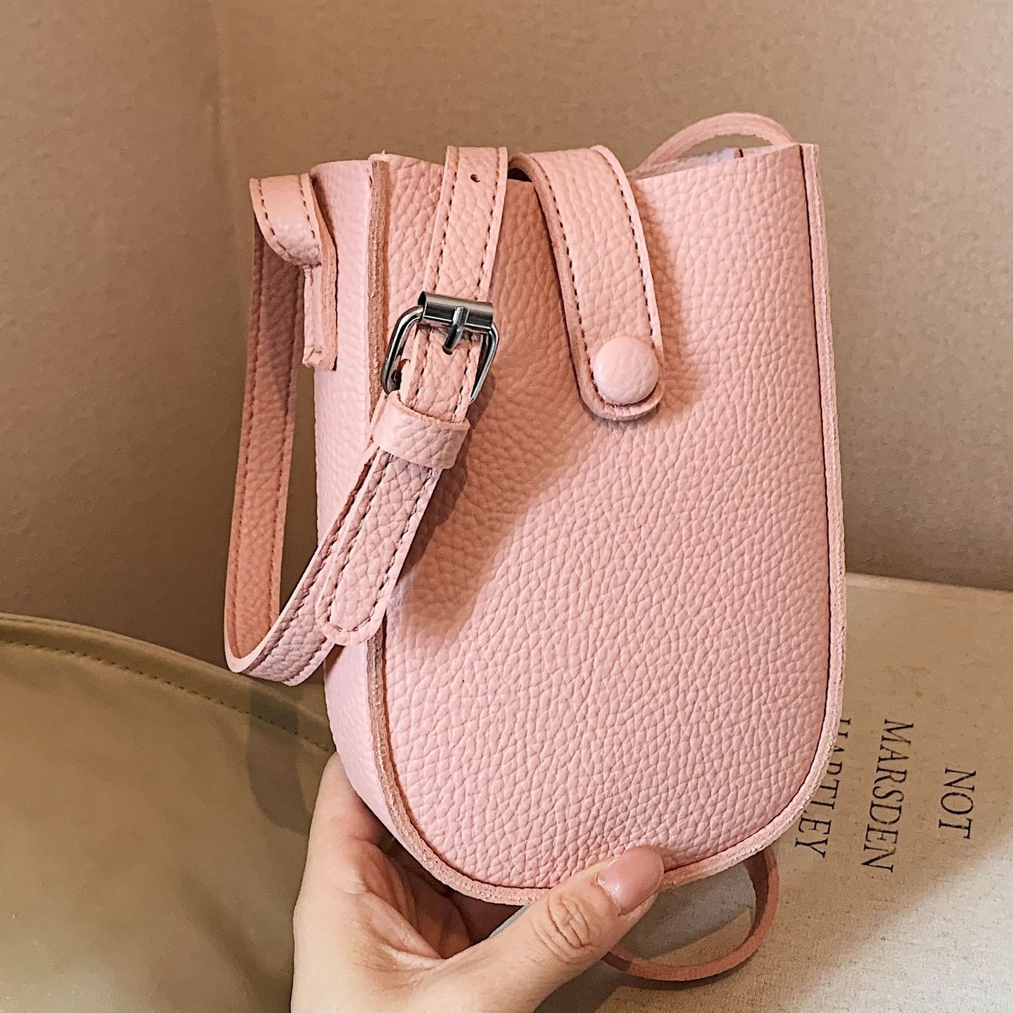 Lightweight Soft Leather Mobile Phone Shoulder Messenger Bag