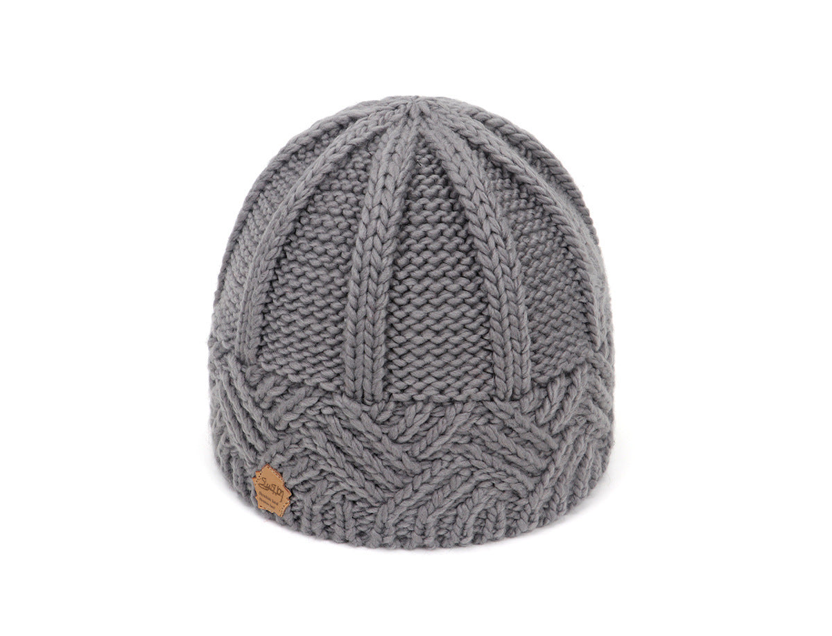 Women's Warm Plush Thickened Wool Ball Knitted Hat