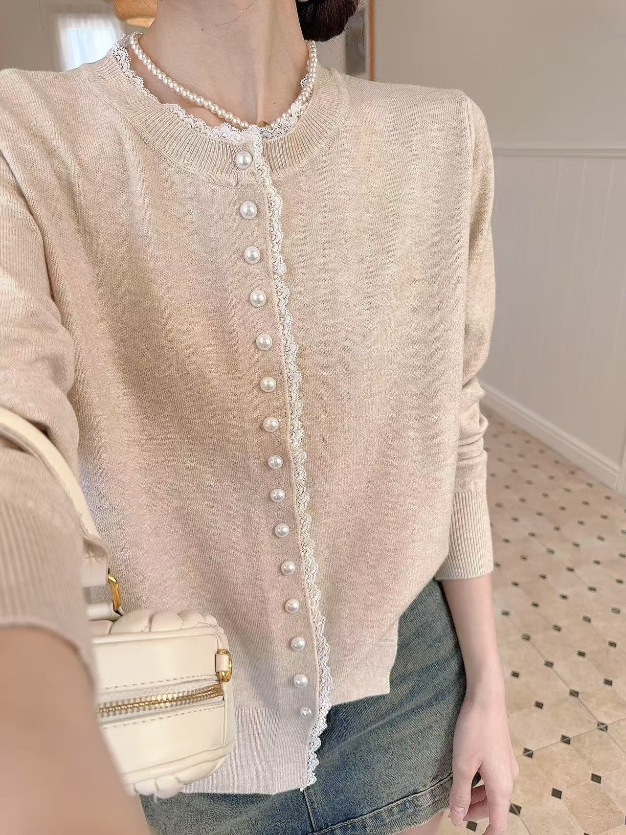 Women's Western Style Youthful-looking Chic Round Neck Long Sleeve Top