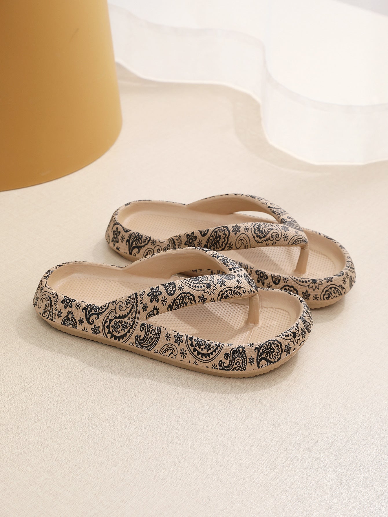 Flip-Flops Summer Flip-flops Thick-soled Fashion