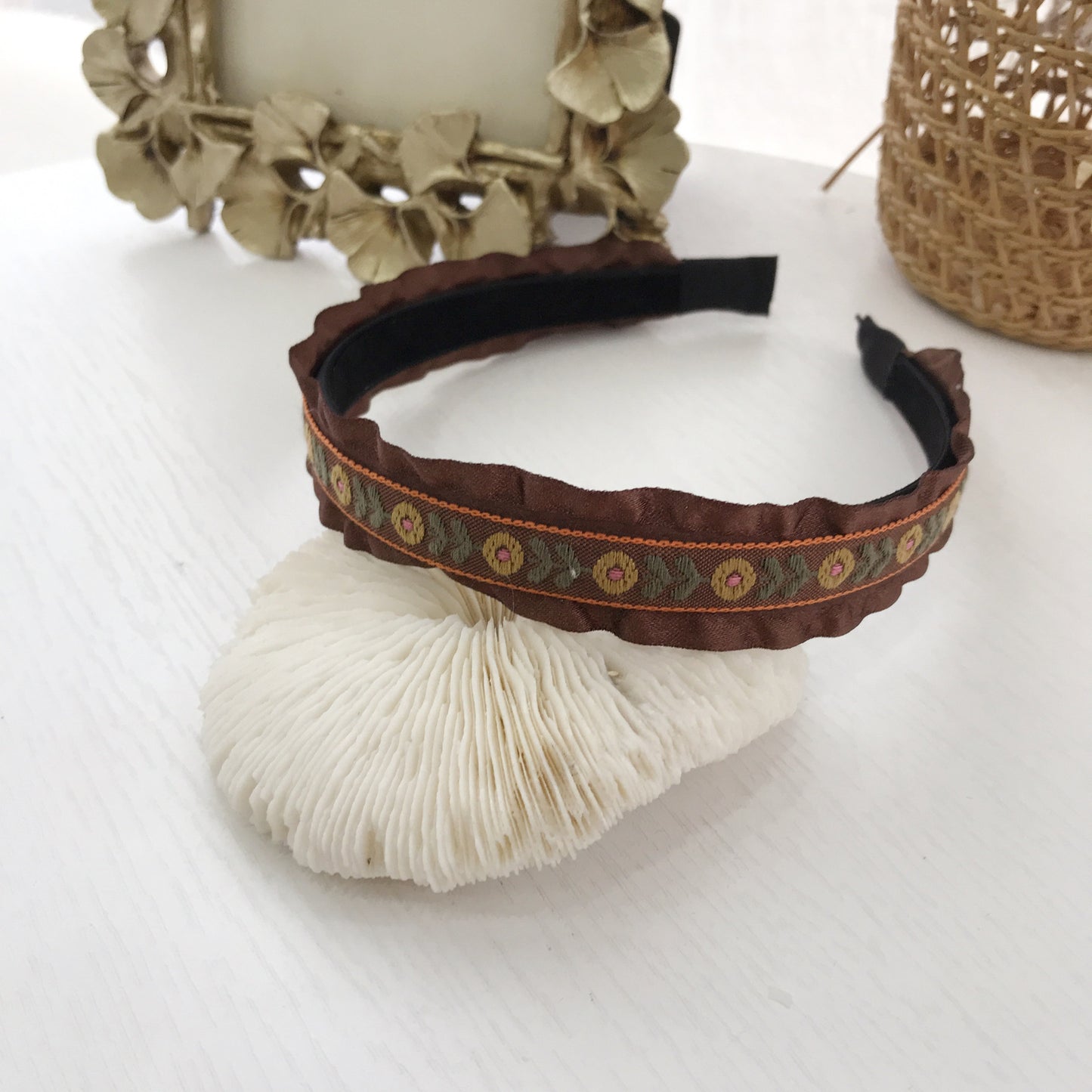 Exaggerated Wooden Ear Headdress Black Hair Hoop