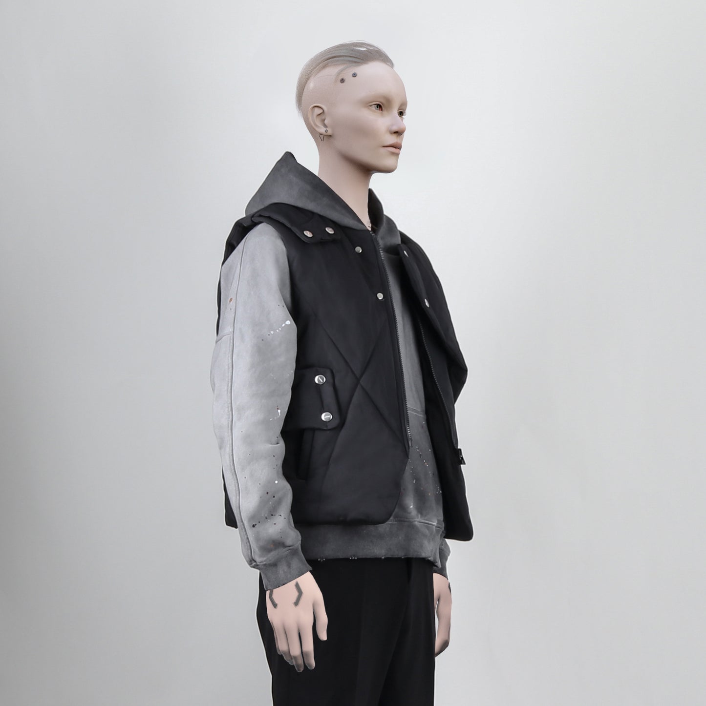 Irregularly Deconstructed Nylon Buckle Cotton Horse