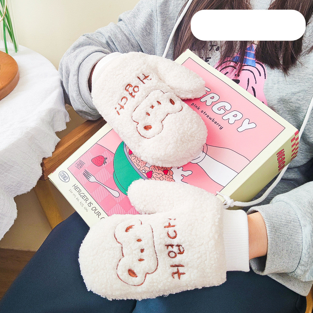 Winter Warm Embroidered Bear Student Gloves