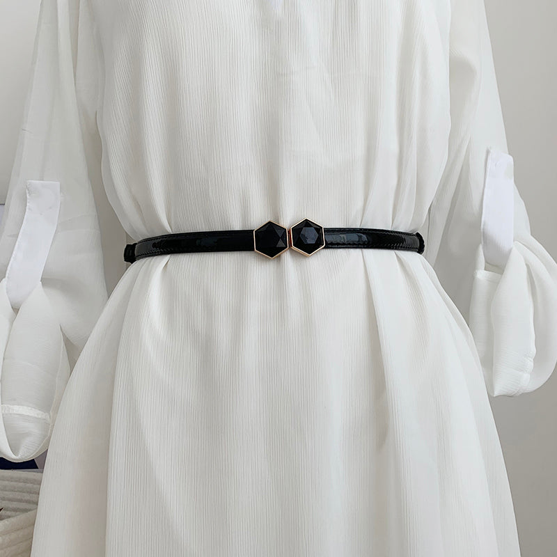 Simple and fashionable belt