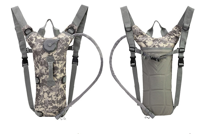 Camouflage shoulder bag