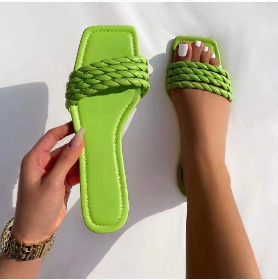 Ladies Go Out Wearing Candy-colored Party Slippers