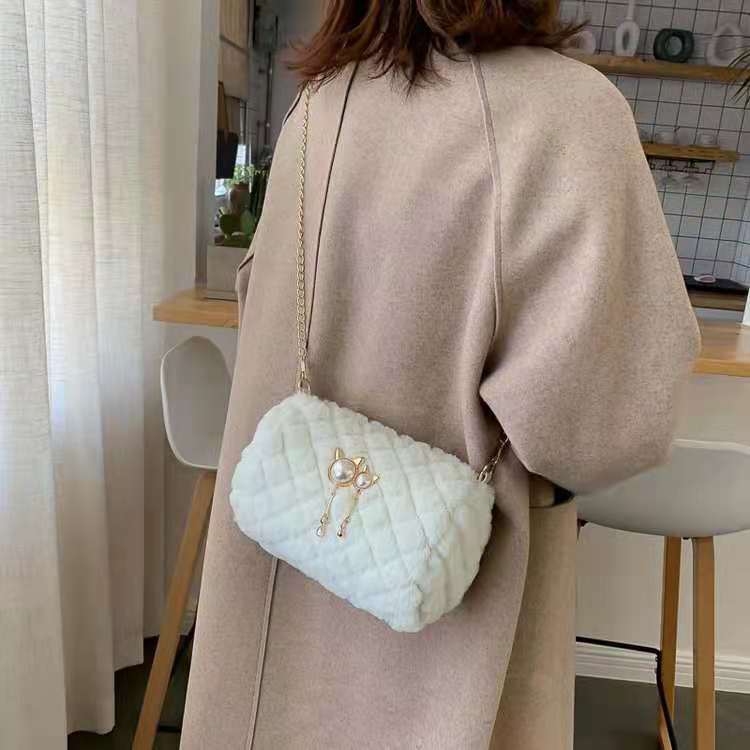 Women's Fashion Diamond Embroidery Thread Shoulder Messenger Bag