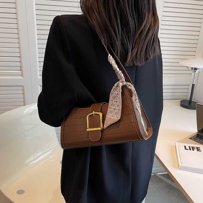 High Sense Special-interest Design Spring Alsidig Mode En Skulder Underarm Baguette Taske