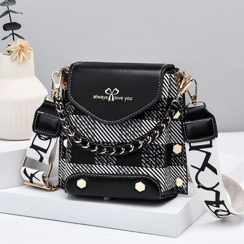 New Stylish And Lightweight Mini Crossbody Vertical Shoulder Bag