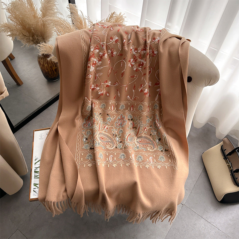 Women's Ethnic-style Embroidered Outer Shawl