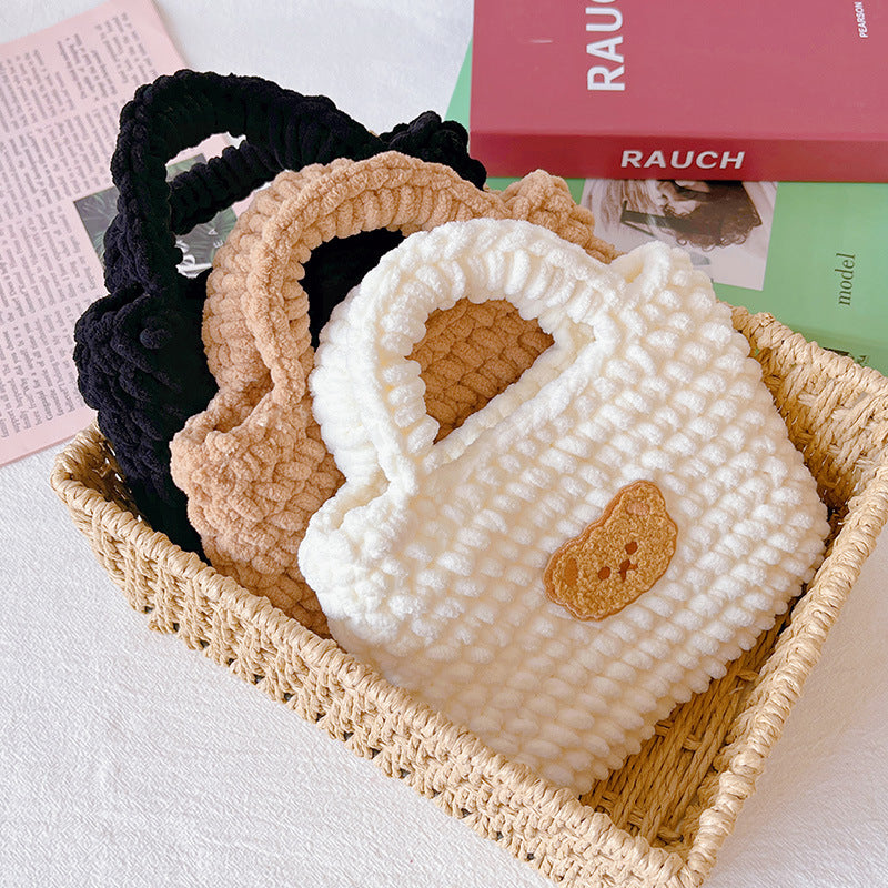 Hand-woven Ice Strip Thread Bear Handbag