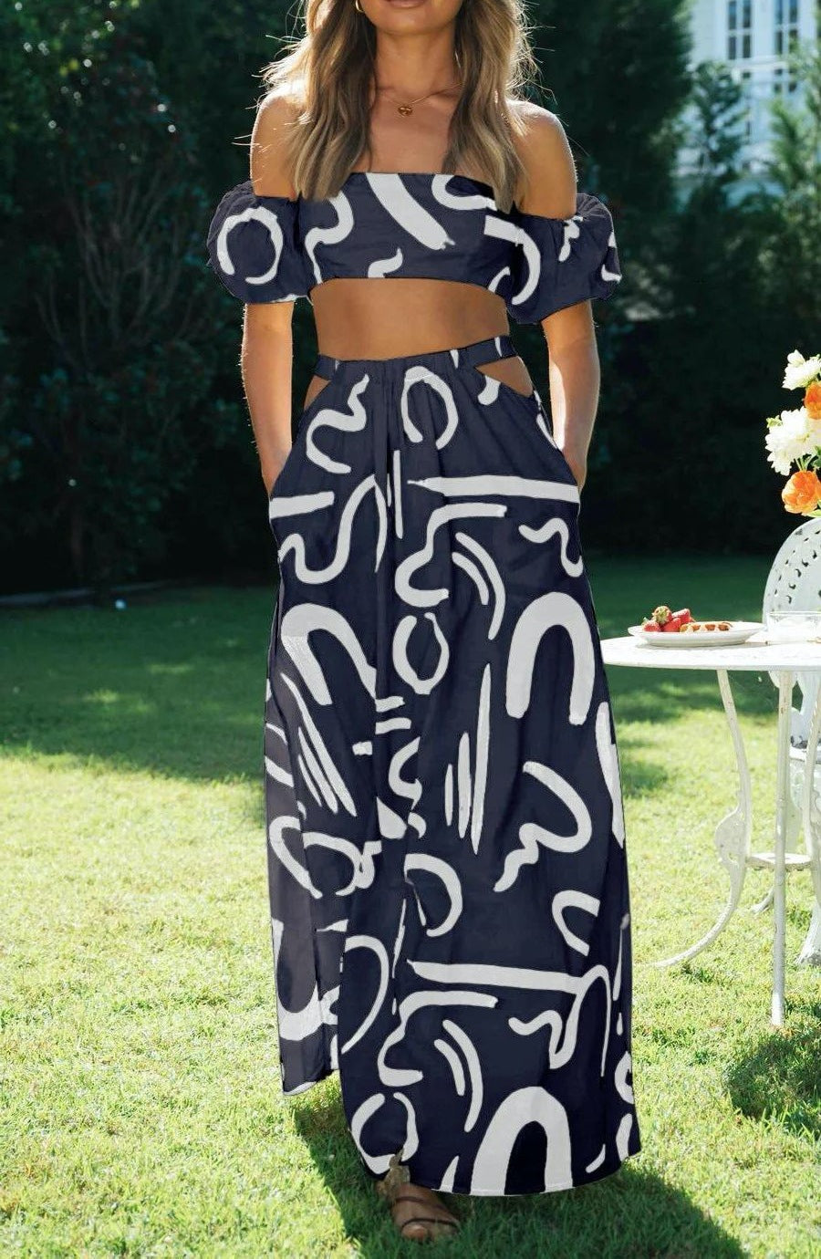 Women's Bubble Sleeve Hollow-out Large Swing Dress Split Skirt Suit