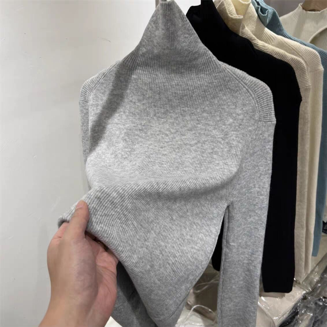 New Fallwinter High-neck Base Sweater With A Cozy Layered Look