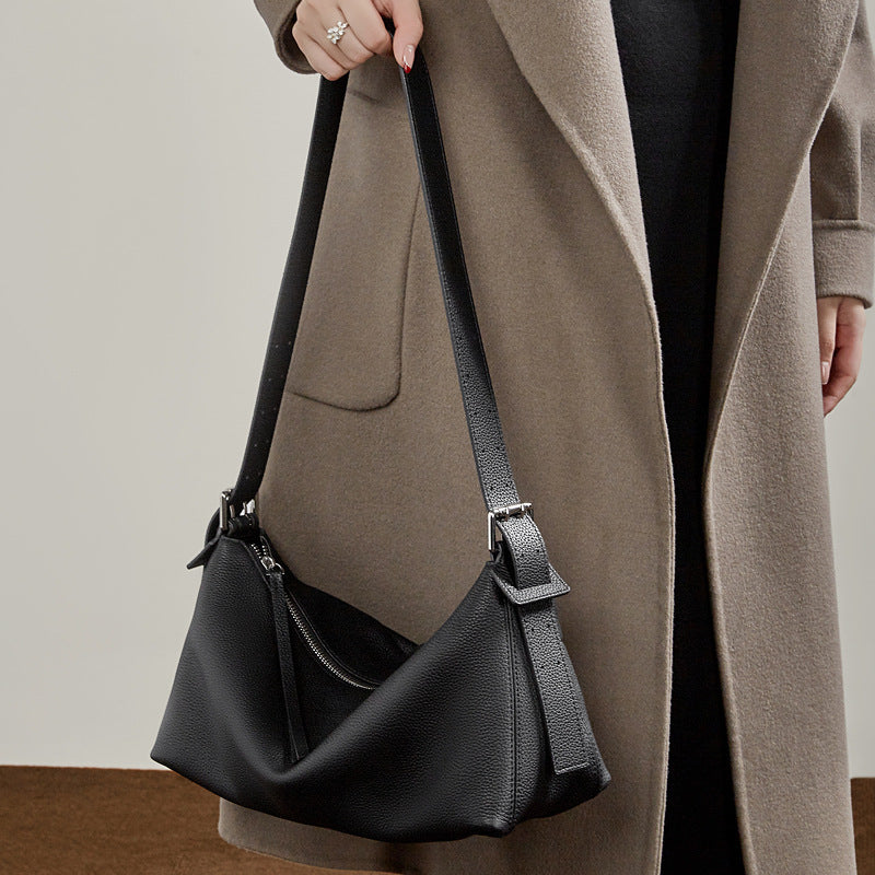 Vegetable-tanned Cowhide Hobo Bag With A Belt-attachable Design