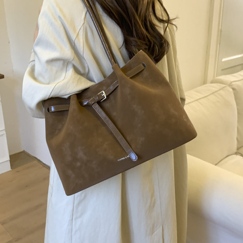 New Stylish Minimalist Fashionable And Casual Single-shoulder Bag