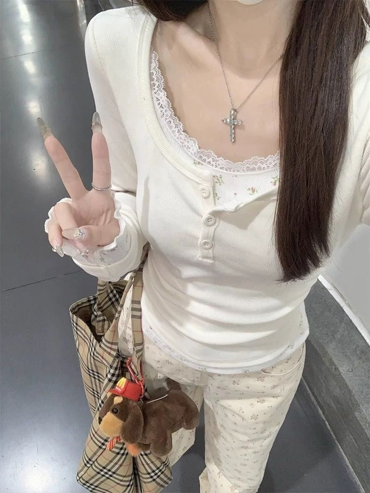Floral Lace Stitching Long Sleeve Slim Fit Slim Looking Base Fake Two-piece Top