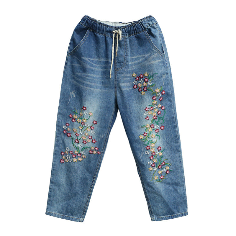 Women's Art Embroidery Plus Size Loose Light Blue Jeans