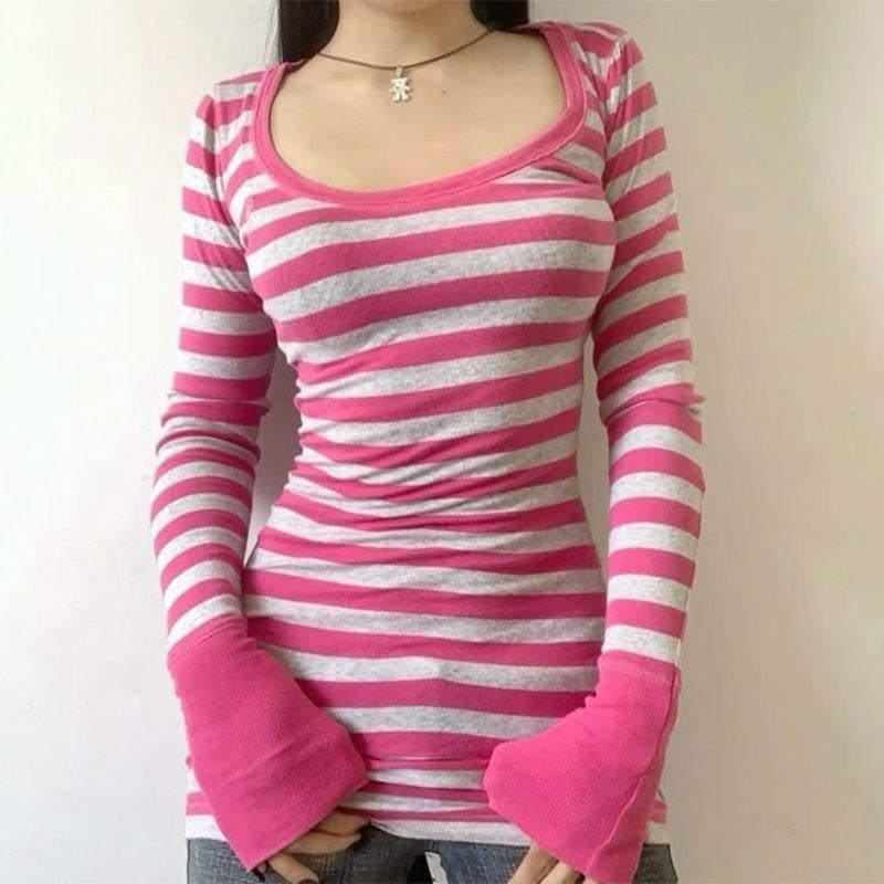 Stribet langærmet T-shirt med firkantet hals til kvinder, slim-fit top