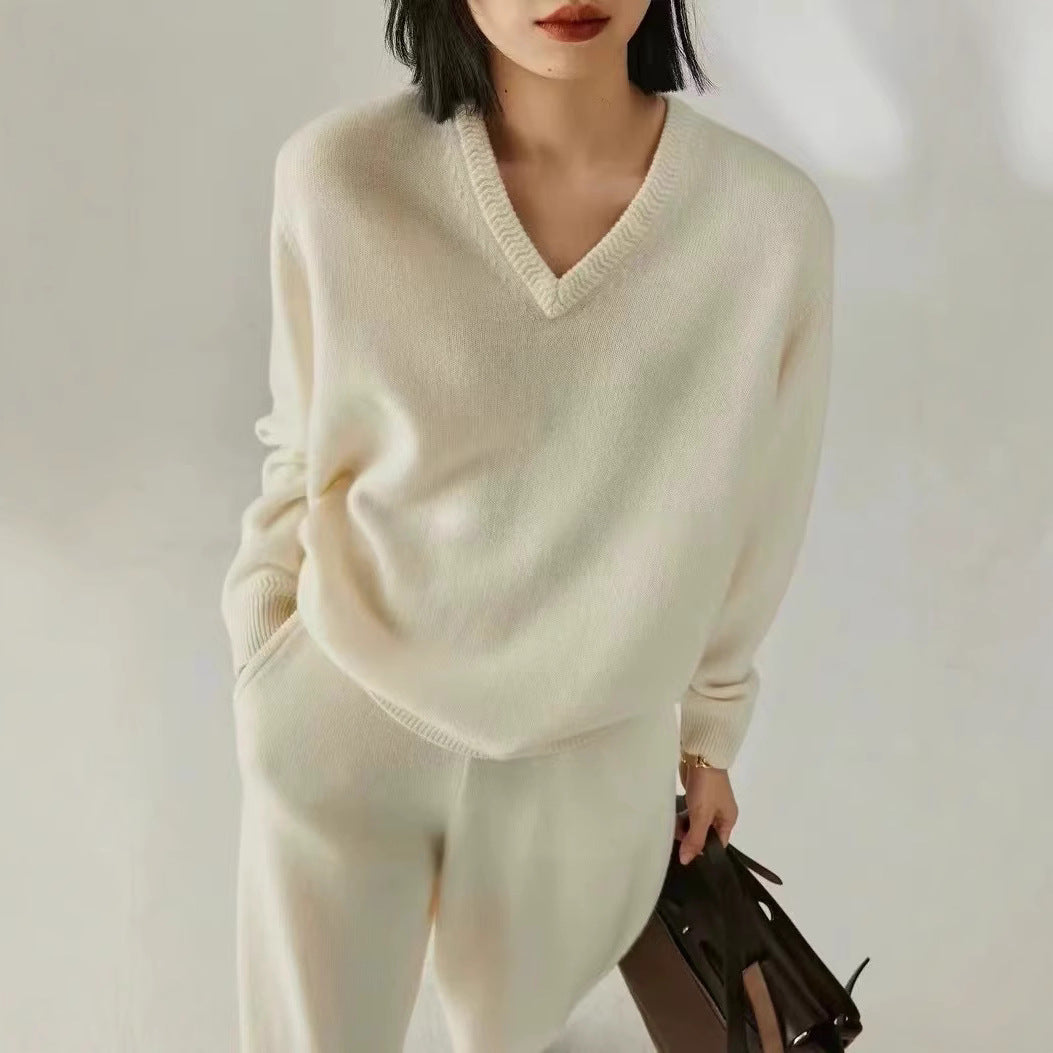 Women's V-neck Sweater Knitted Bottoming Shirt