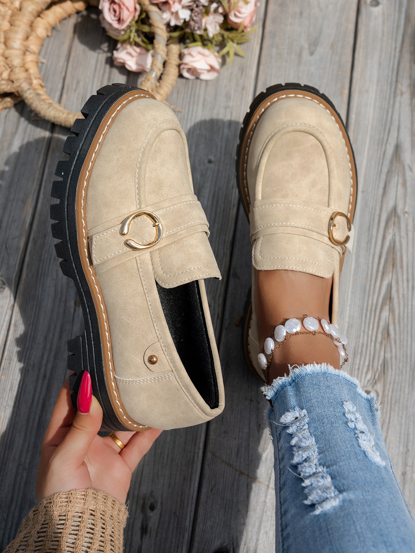 Buckle Thick Bottom Low Cut Round Head Pumps