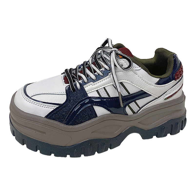 Forhøj gadestilen med retro, komfortable, afslappede sneakers
