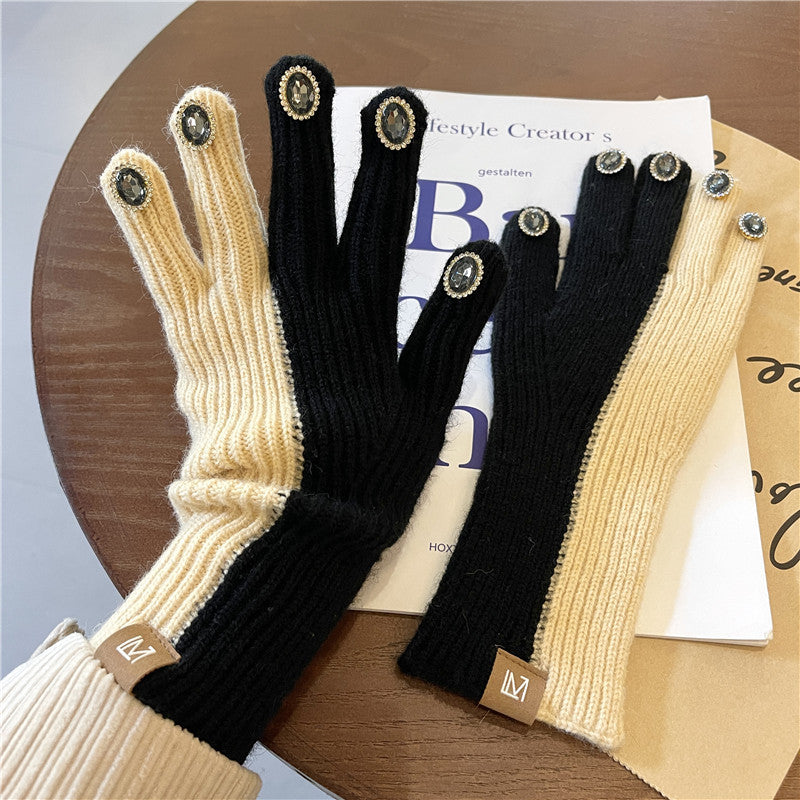Design Sensitive Color Matching Knitted Rhinestone Gloves