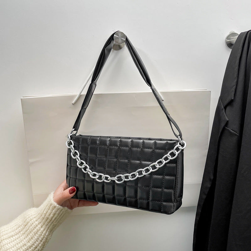 Ladies Fashion One-shoulder Messenger Bag Chain Portable