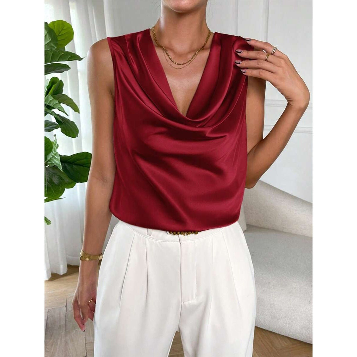 Sleeveless Satin-like Silk Blouse For Spring And Summer