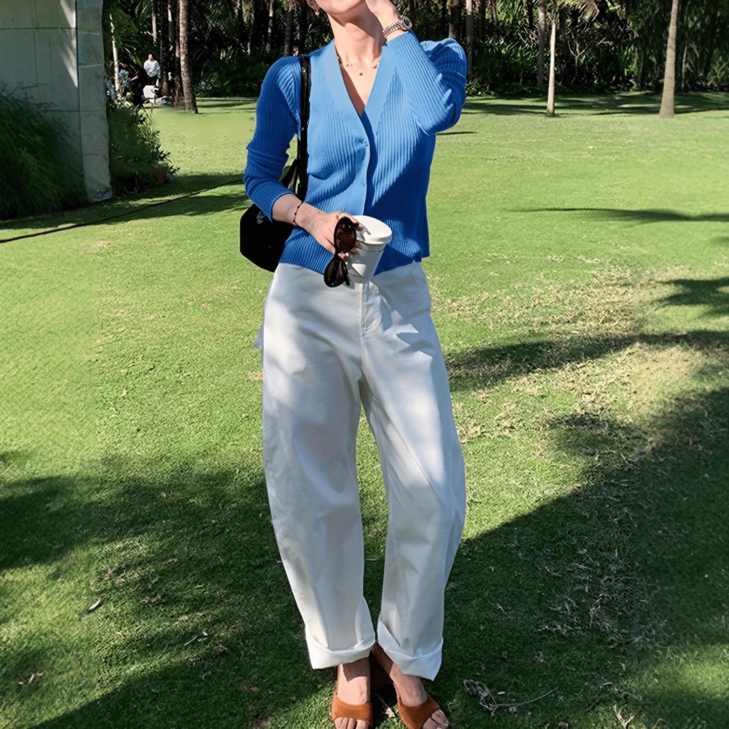 Casual, Elegant Knit Sweater With A Relaxed V-neck And Long Sleeves