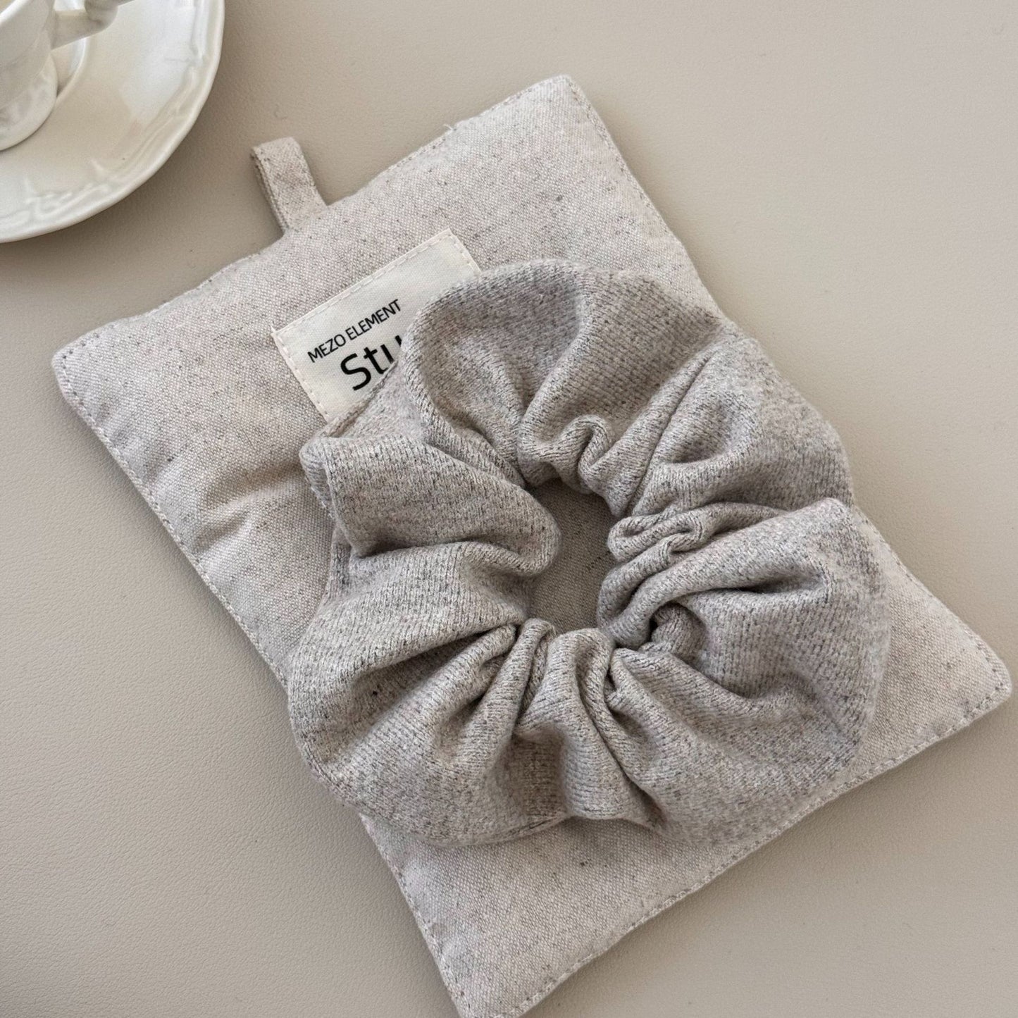 High Sense Oat Gray Texture Woolen Large Intestine Hair Ring