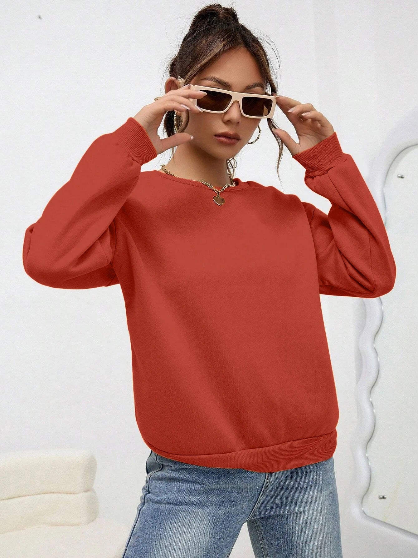 Solid Color Womens Sweatshirt Casual Comfortable And Loose Fitting Sporty Top