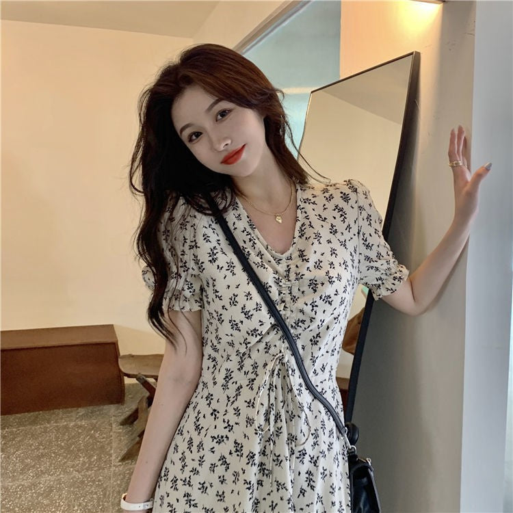 line Dress Thats Below-the-knee And Slimming