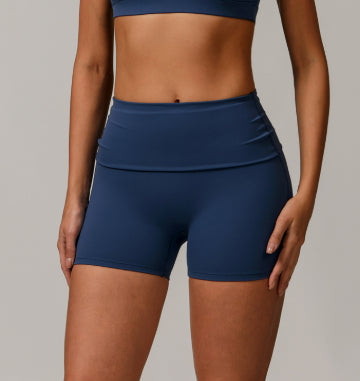 Foldede højtaljede hurtigtørrende yogashorts til kvinder