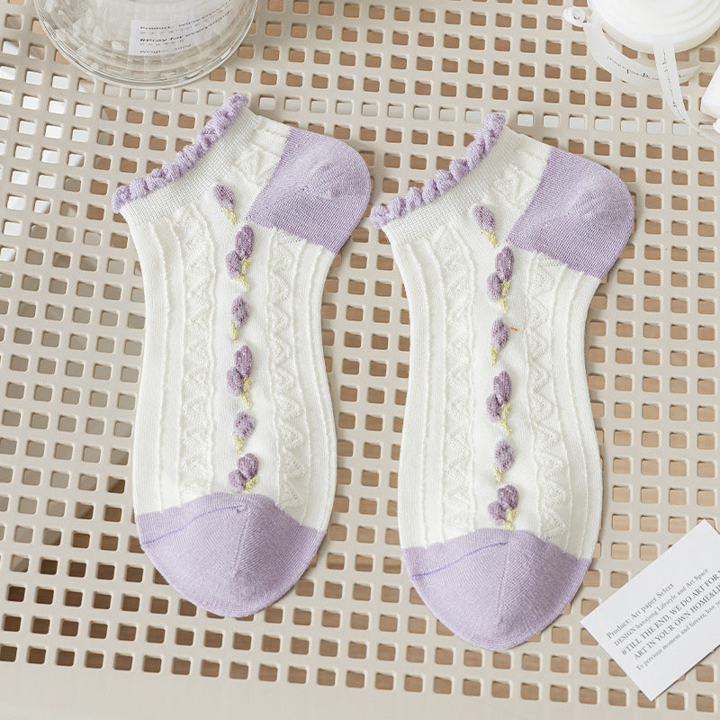 Women's Fashion Simple Breathable Embroidered Floral Socks