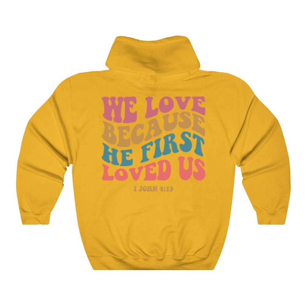 Ensfarvet sweatshirt med print til kvinder