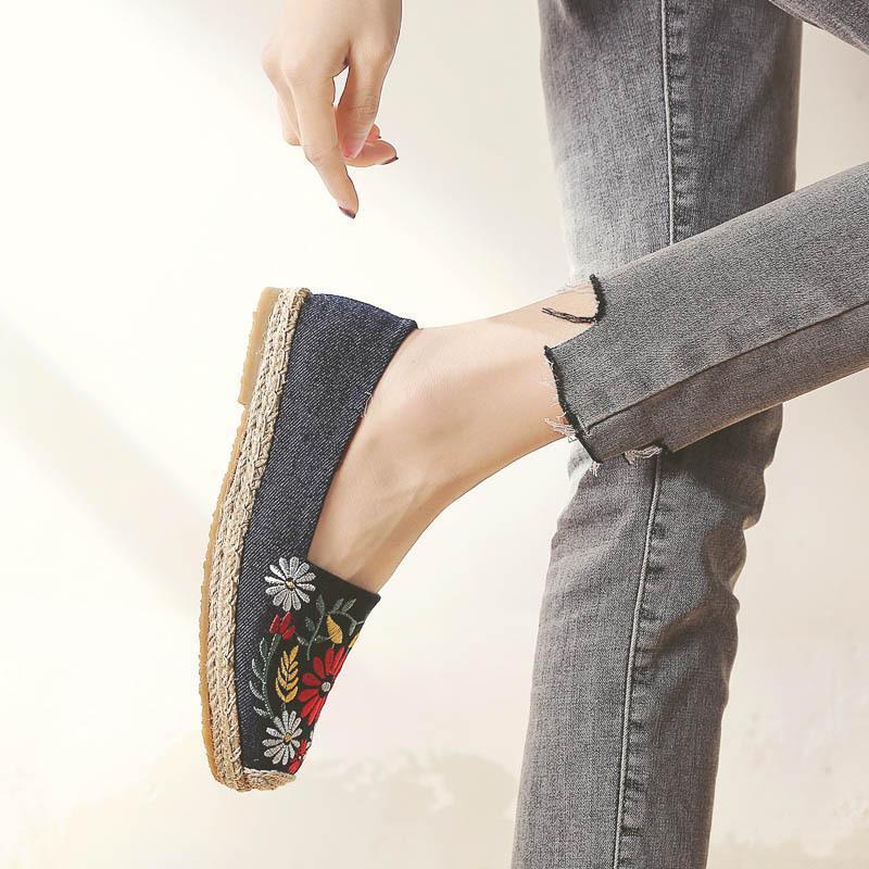 Embroidered Cloth Shoes Women's Breathable Canvas