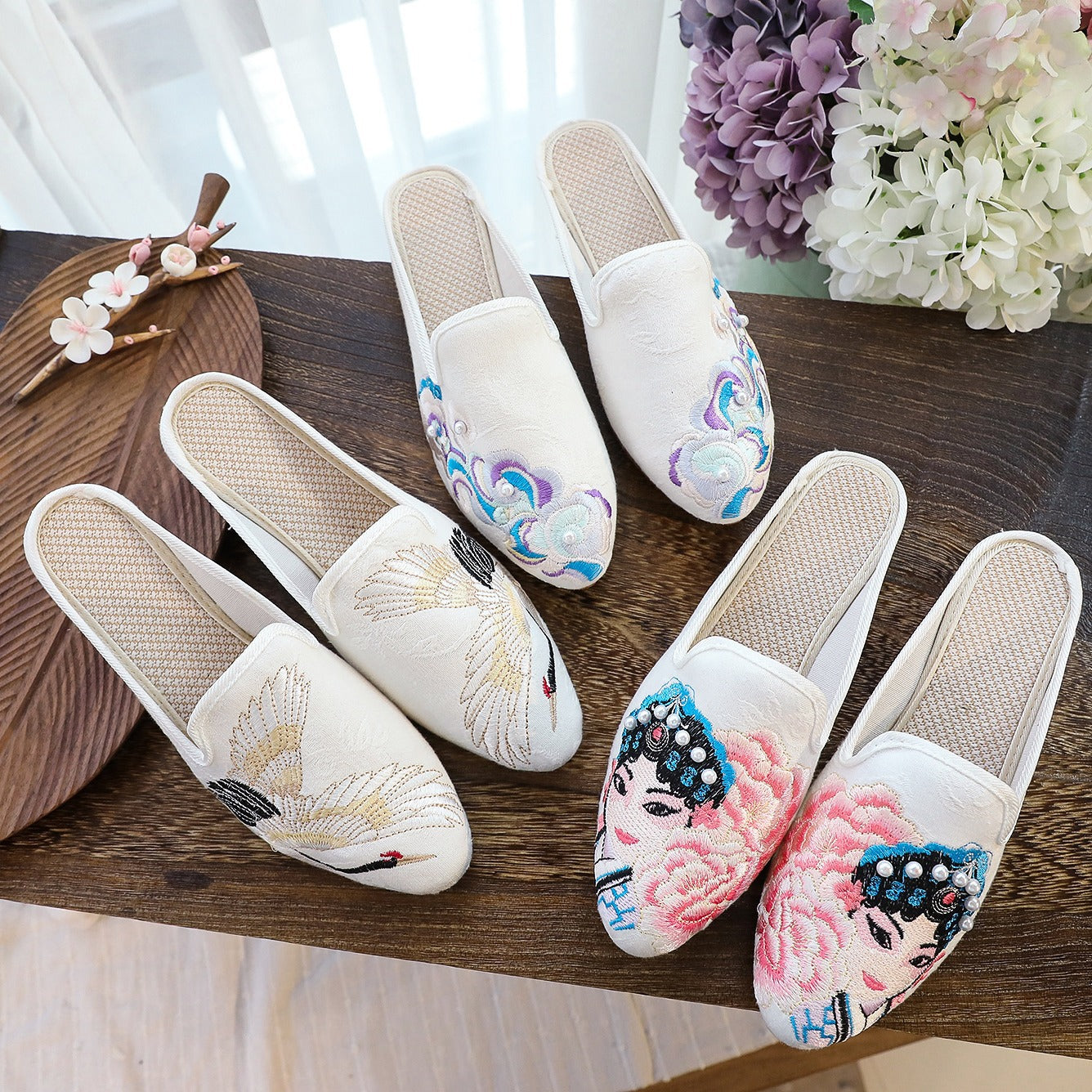Slippers Pointed Toe Chinese Style Traditional Vintage Embroidery Fabric