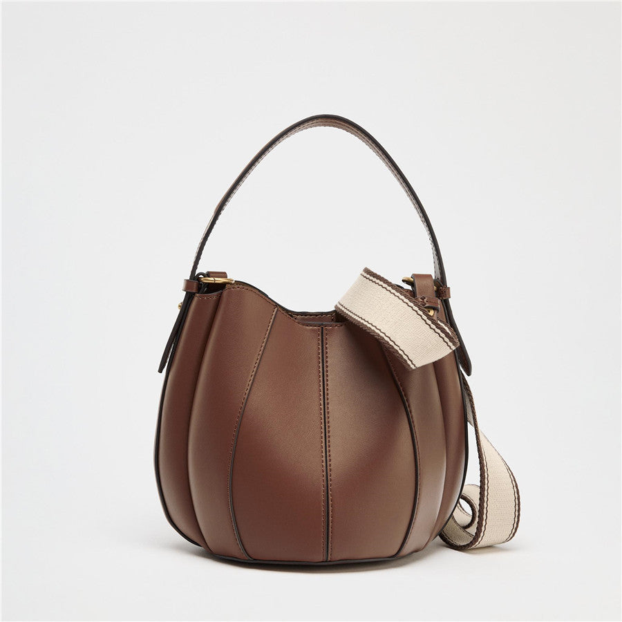 Lightweight Luxury Bucket Bagstylish Versatile And Casual