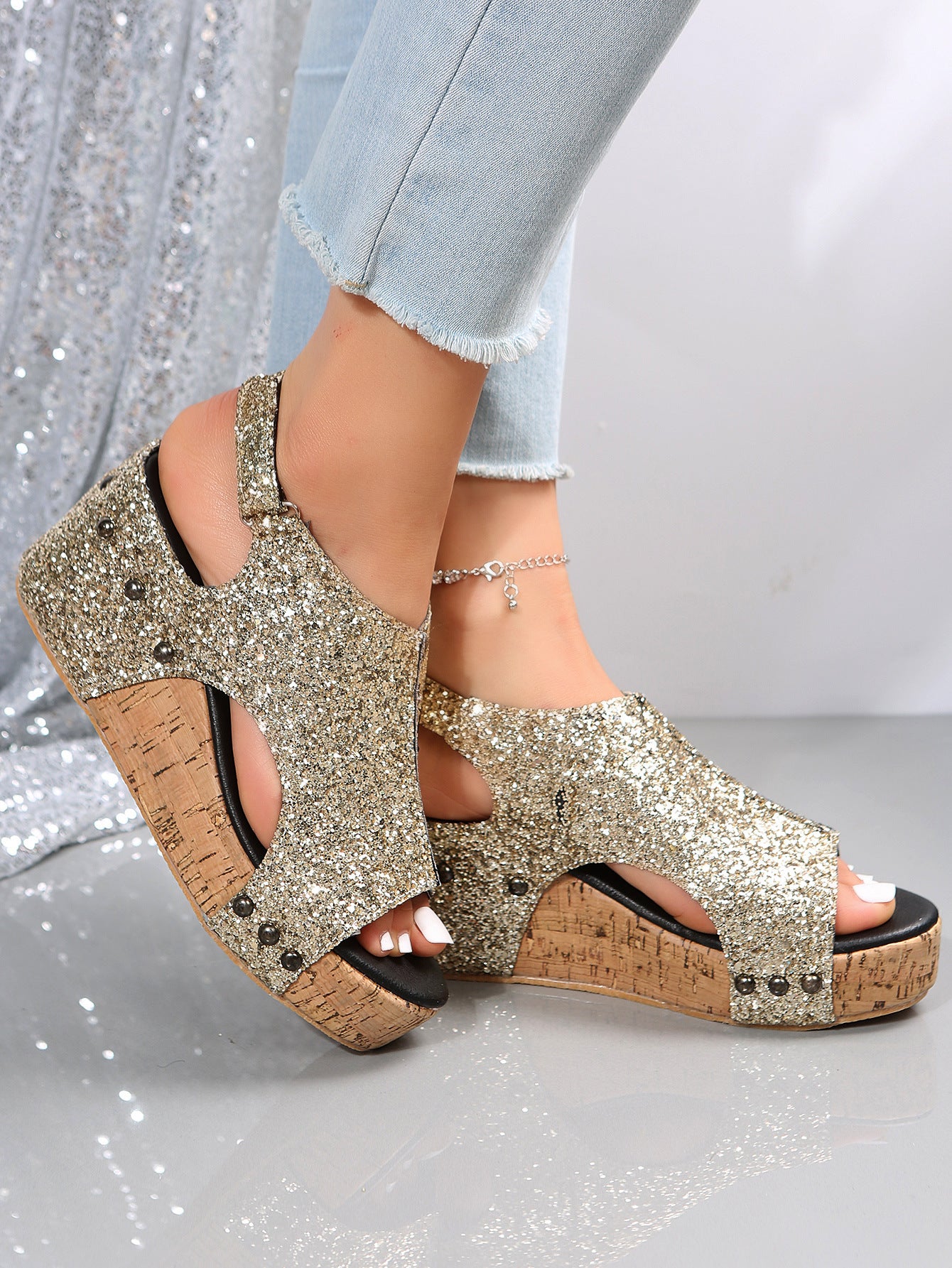 Women's Wedge Peep Toe Platform Rivet Sandals