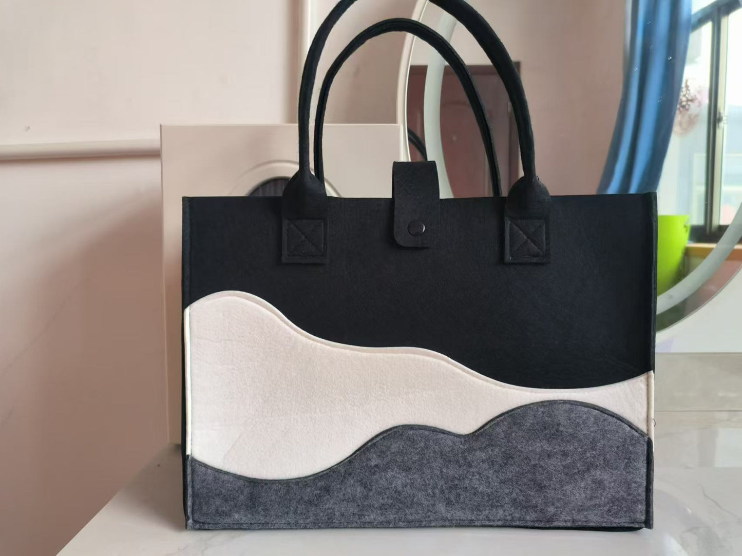 National-style Mountain Peak Tote Bag, Felt Handbag, Perfect As A Gift Or Souvenir