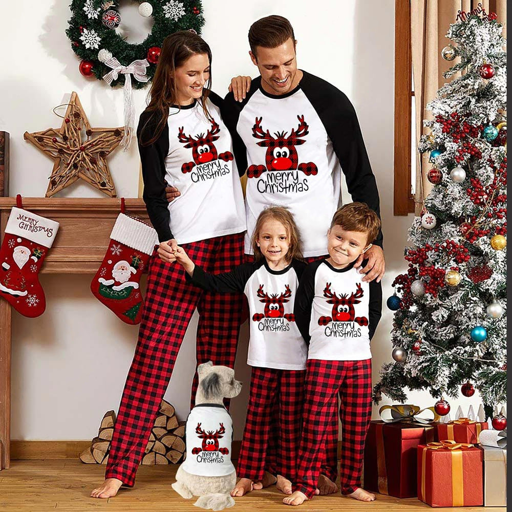 Familie Julepyjamas Matchende Sæt Jule-nattøj Forældre-Barn Pyjamas-outfit til Juleferie Julefest
