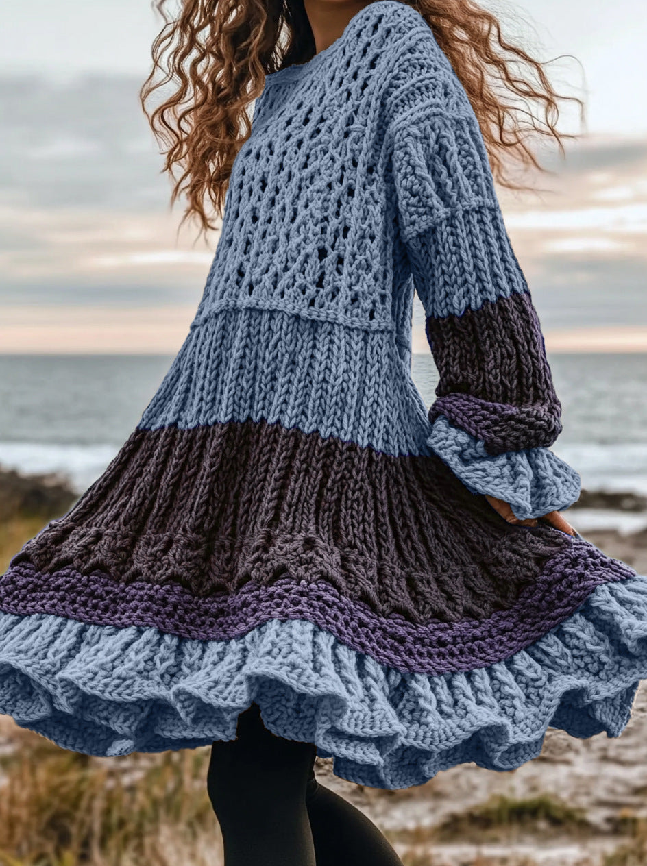 Højhalset kjolesweater med retro-kabelstrikket design og lange ærmer