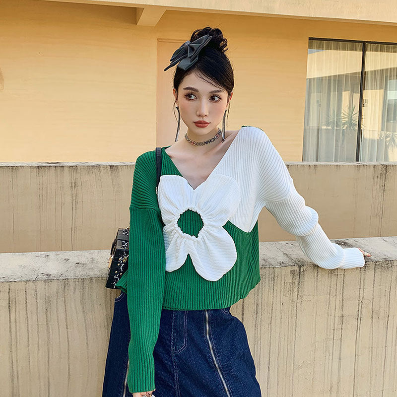 V-collar Contrast Color Stitching Applique Design Knitted Sweater
